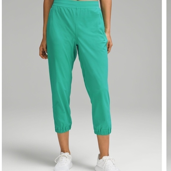 Lululemon Adapted State High-Rise Cropped Jogger - Picture 4 of 10